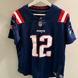 NFL Patriots Navy and Red Men Size L Jersey